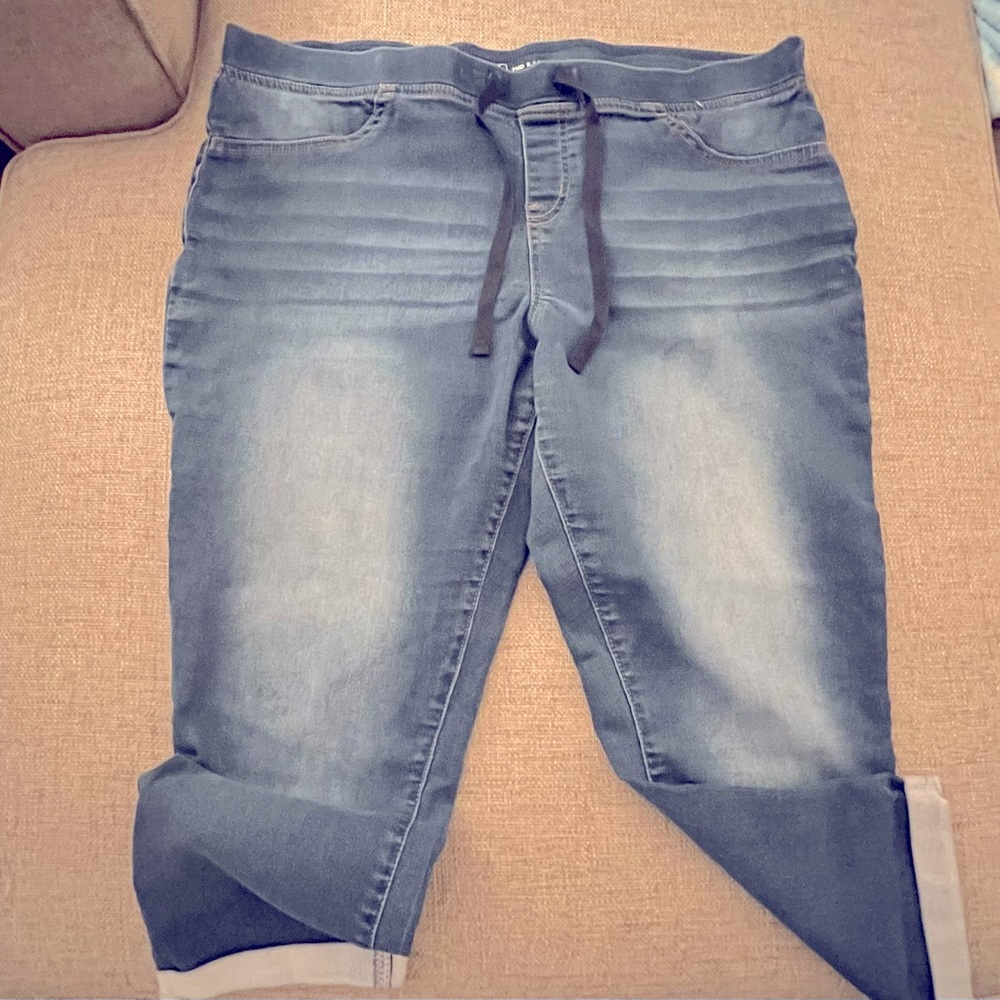 No boundaries, junior XXL, denim capris